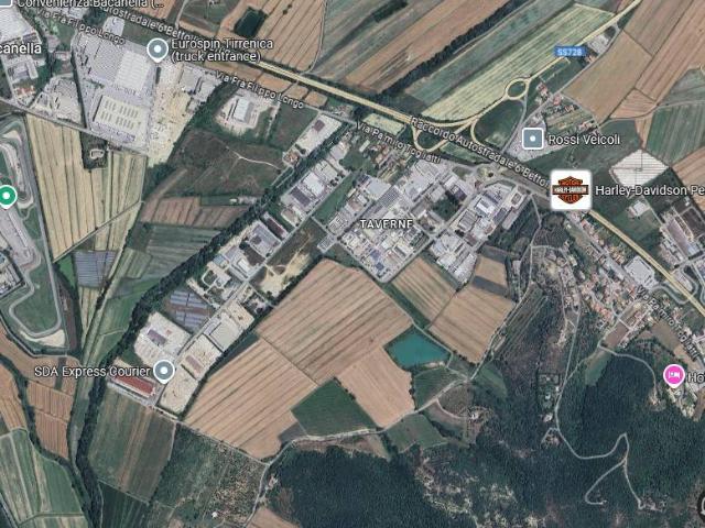 Locale Commerciale in vendita a Corciano, Umbria