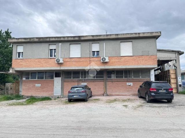 Locale Commerciale in vendita a Coriano, Reggio Emilia