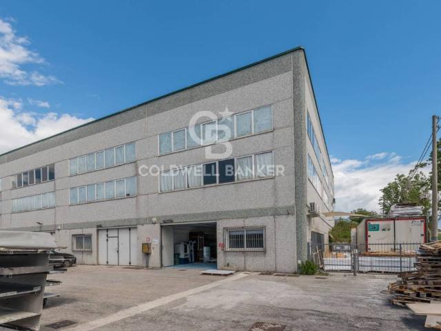 Locale Commerciale in vendita a Coriano, Reggio Emilia