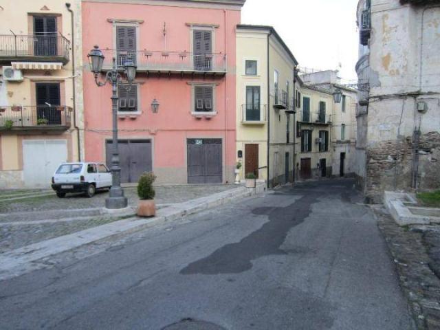Locale Commerciale in vendita a Corigliano-Rossano, Calabria