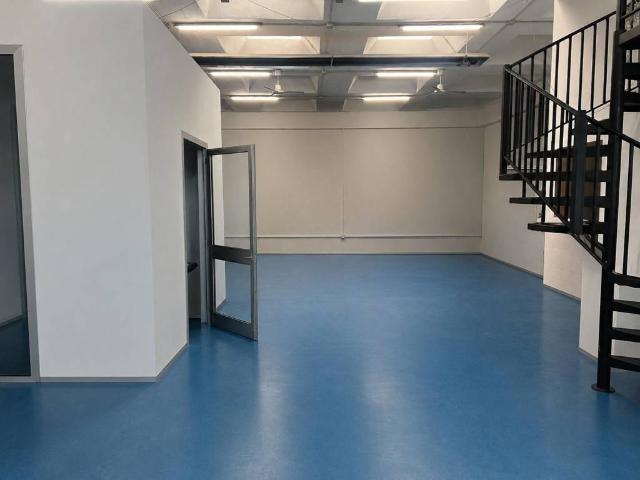 Locale Commerciale in vendita a Zona Omogenea Milano Nord, Cormano