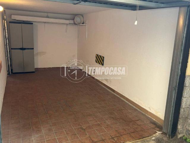 Locale Commerciale in vendita a Zona Omogenea Milano Nord, Cormano