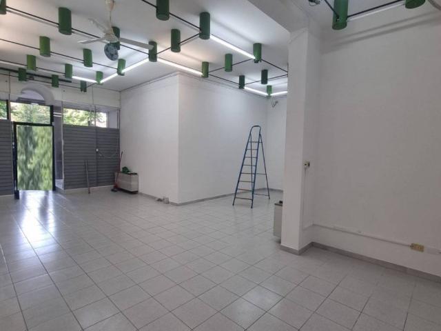 Locale Commerciale in vendita a Pianura Reggiana, Re