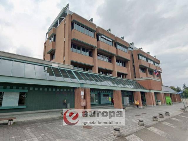 Locale Commerciale in vendita a Pianura Reggiana, Re