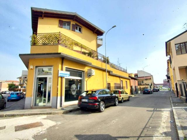 Locale Commerciale in vendita a Quartiere Giorgella, Corsico
