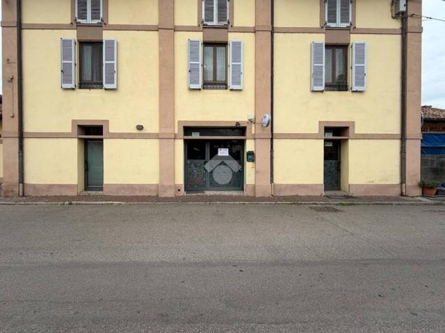 Locale Commerciale in vendita a Borsotta, Cortemaggiore