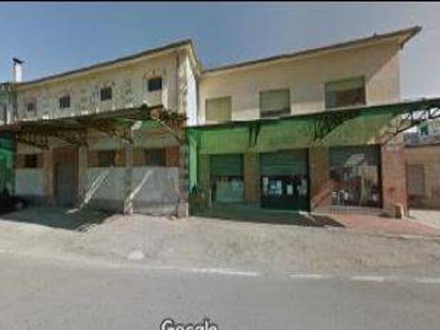Locale Commerciale in vendita a Piemonte, Cuneo
