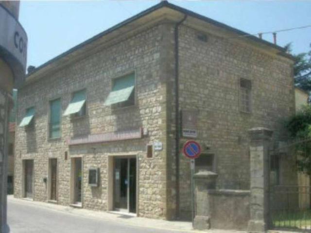 Locale Commerciale in vendita a Cortona, Toscana
