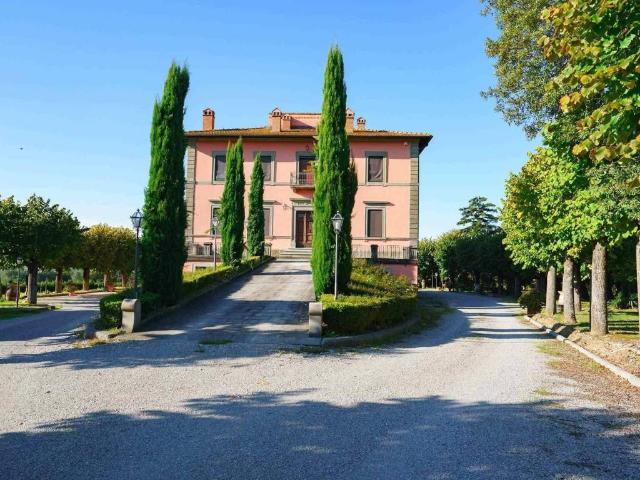 Villa Indipendente in vendita a Cortona, Toscana