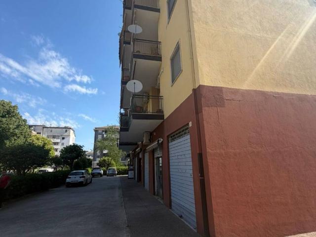 Locale Commerciale in vendita a Torre Alta, Calabria