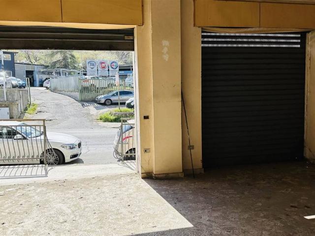 Locale Commerciale in vendita a San Vito, Calabria