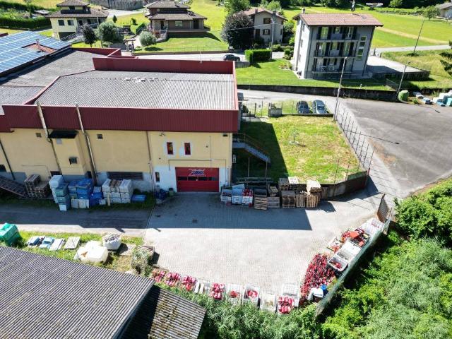 Locale Commerciale in vendita a Cosio Valtellino, Lombardia