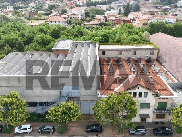 Locale Commerciale in vendita a Piemonte, Biella