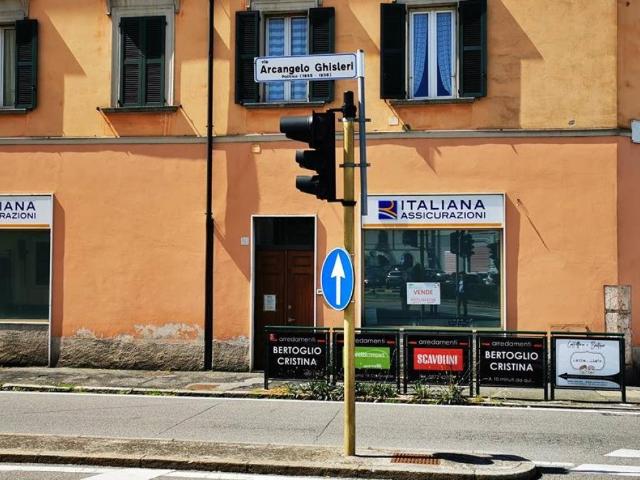 Locale Commerciale in vendita a Vecchia Dogana, Cremona