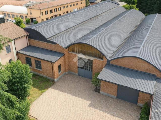 Locale Commerciale in vendita a Borgo Loreto, Cremona