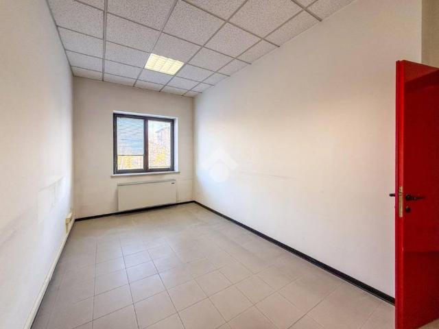Locale Commerciale in vendita a Zaist, Cremona