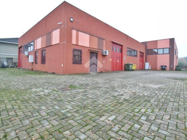 Locale Commerciale in vendita a Piemonte, Vercelli