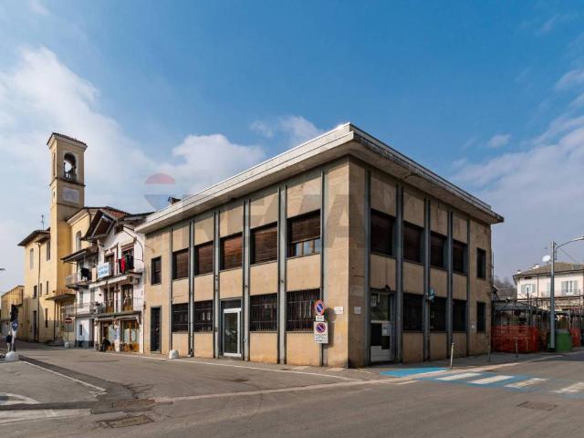 Locale Commerciale in vendita a Piemonte, Biella