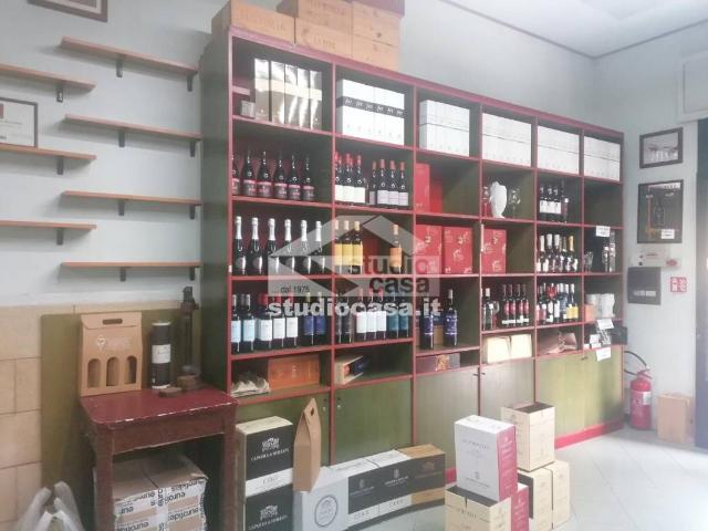 Locale Commerciale in vendita a Poggio Reale, Calabria