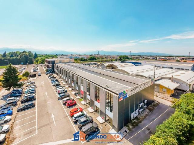 Locale Commerciale in vendita a Piemonte, Cuneo