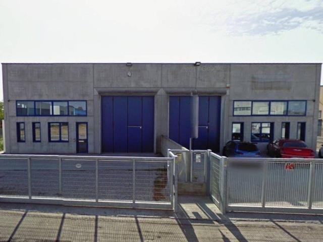 Locale Commerciale in vendita a Grazie, Curtatone