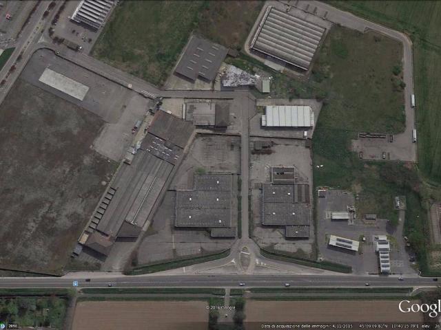 Locale Commerciale in vendita a Curtatone, Lombardia