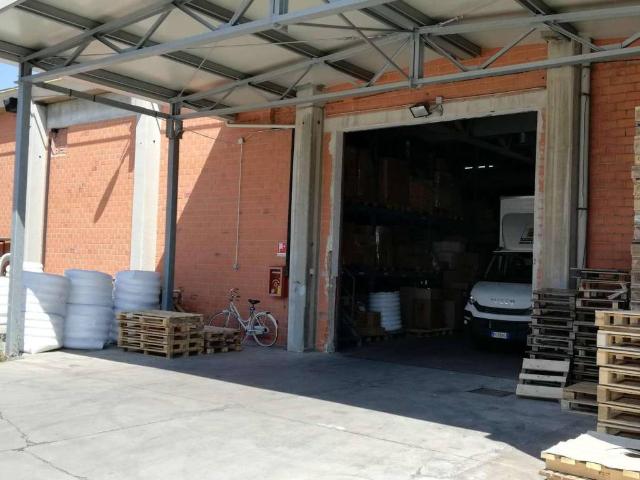 Locale Commerciale in vendita a Zona Omogenea Milano Nord, Cusano Milanino