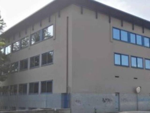 Locale Commerciale in vendita a Zona Omogenea Milano Nord, Cusano Milanino