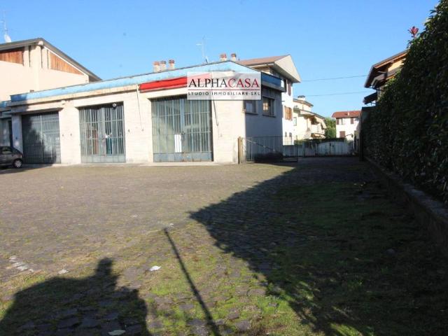 Locale Commerciale in vendita a Mariano al Brembo, Dalmine