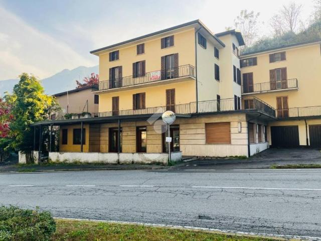 Locale Commerciale in vendita a Comunità montana della valle Camonica, Darfo