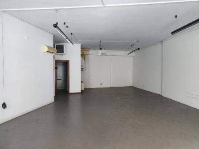 Locale Commerciale in vendita a Corna, Darfo Boario Terme
