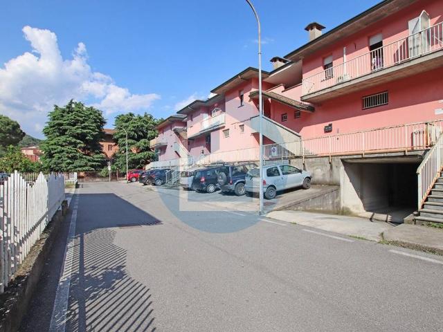 Locale Commerciale in vendita a Comunità montana della valle Camonica, Darfo