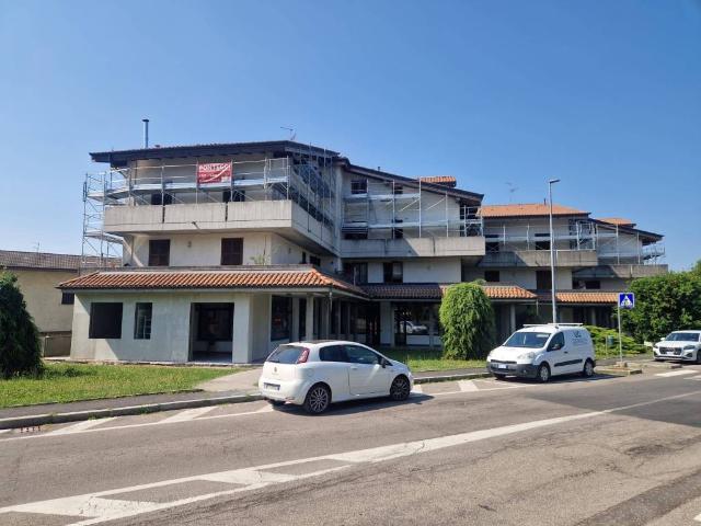 Locale Commerciale in vendita a Buggino, Daverio