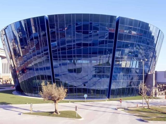 Locale Commerciale in vendita a Vicina, Desenzano Del Garda