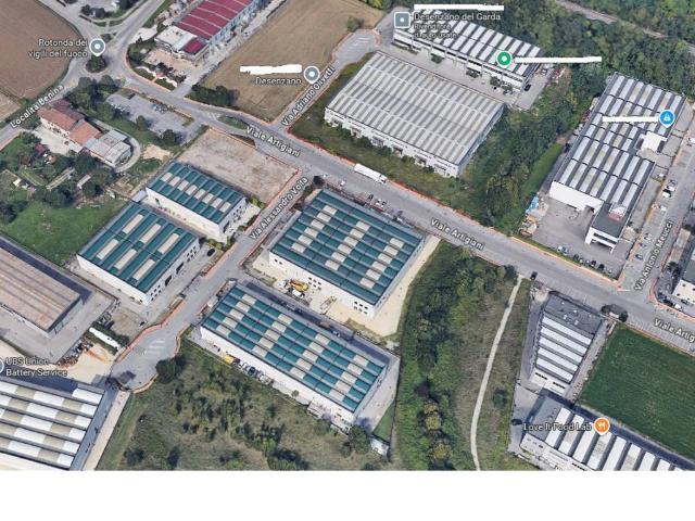 Locale Commerciale in vendita a Desenzano Del Garda, Lombardia