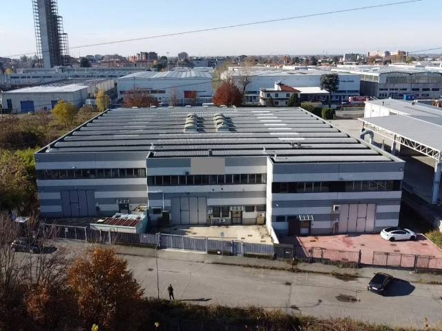 Locale Commerciale in vendita a Sacro Cuore-Stazione, Desio