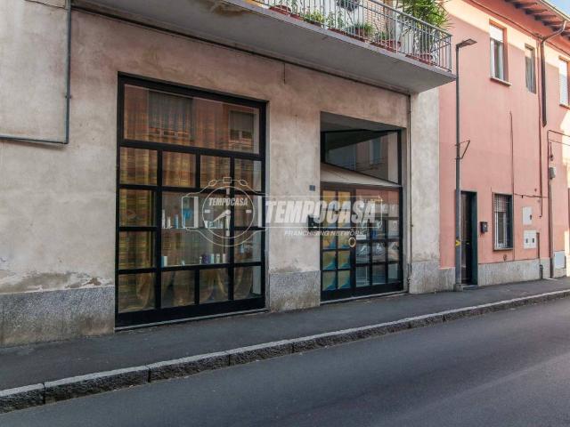 Locale Commerciale in vendita a Ex Gavazzi, Desio