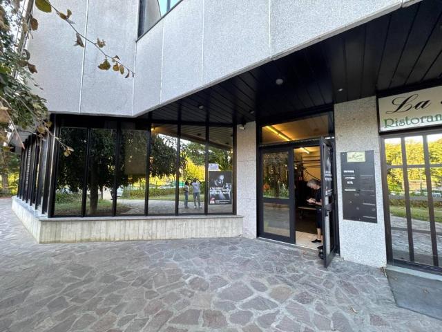 Locale Commerciale in vendita a Piemonte, Cuneo
