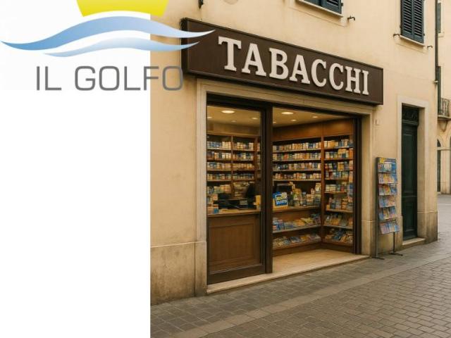 Locale Commerciale in vendita a Andora, Liguria