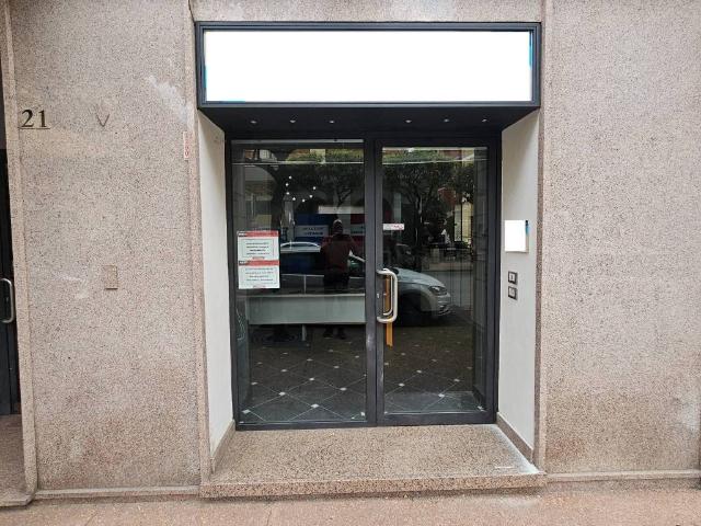 Locale Commerciale in vendita a Diano Calderina, Diano Marina