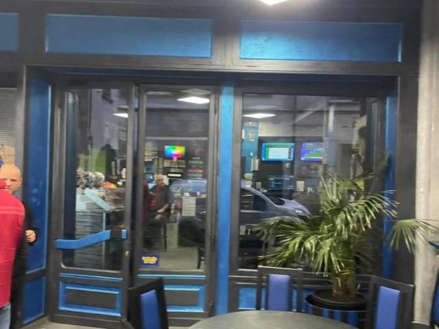 Locale Commerciale in vendita a Piemonte, Cuneo