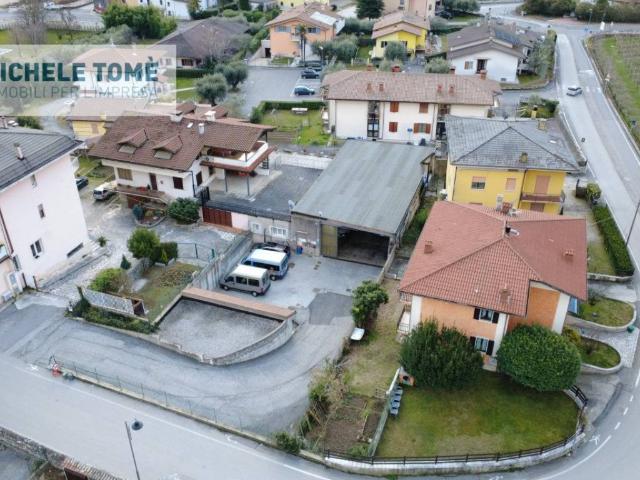 Locale Commerciale in affitto a Dolcè, Veneto