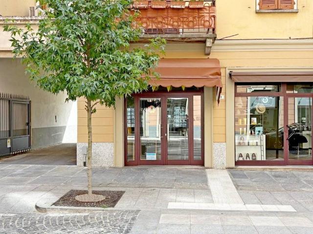 Locale Commerciale in vendita a Piemonte, Verbano-cusio-ossola