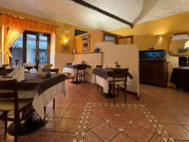 Locale Commerciale in vendita a Borgata Baceno, Piemonte