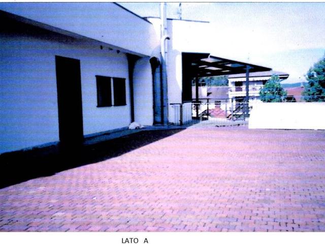 Locale Commerciale in vendita a Dormelletto, Novara