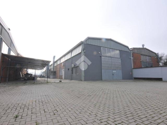 Locale Commerciale in vendita a Nuovo Circondario Imolese, Dozza Imolese