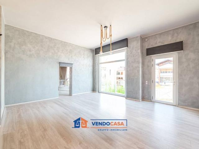 Locale Commerciale in vendita a Piemonte, Cuneo