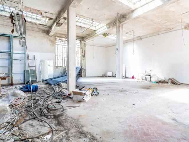 Locale Commerciale in vendita a Unione dei Comuni Circondario dell'Empolese Valdelsa, Empoli