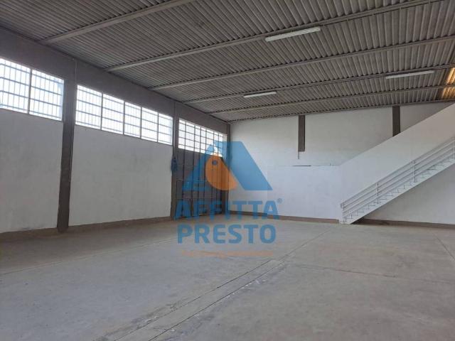 Locale Commerciale in vendita a Unione dei Comuni Circondario dell'Empolese Valdelsa, Empoli