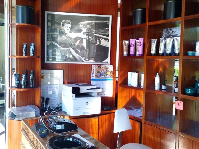 Locale Commerciale in vendita a Empoli, Firenze